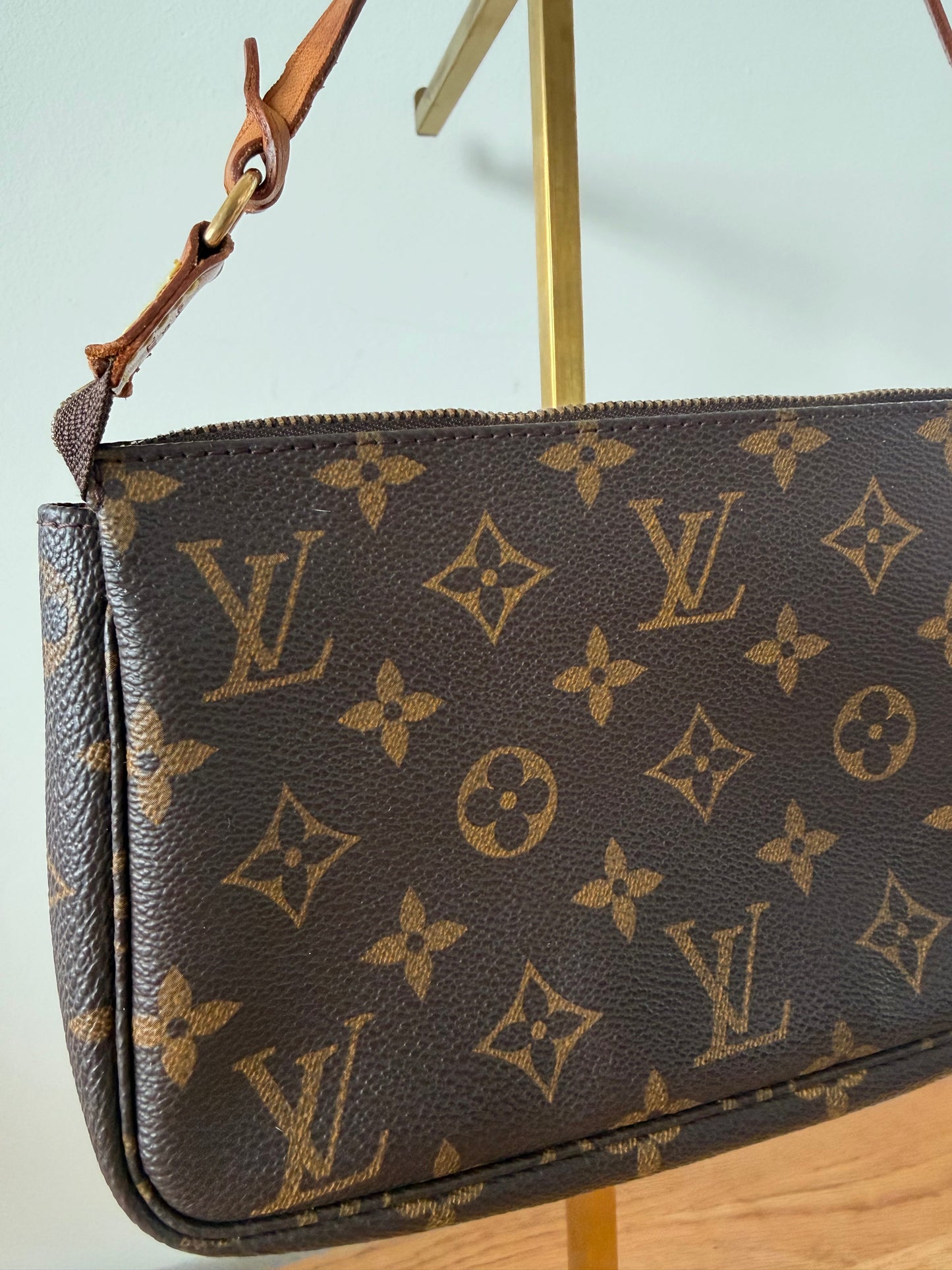 Louis Vuitton Pochette Accessoires with LV Dustbag