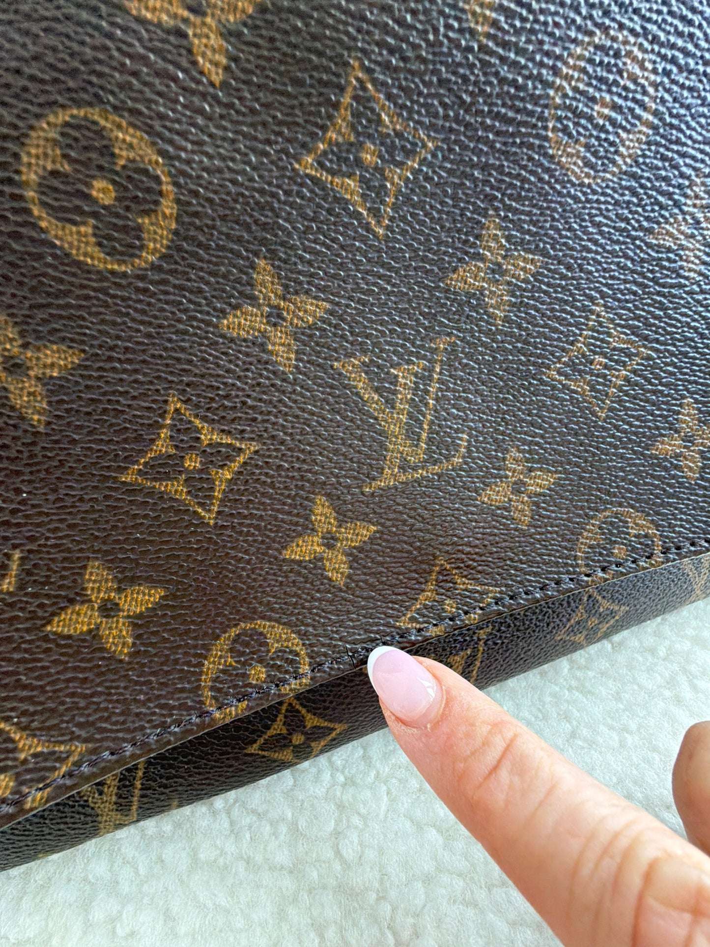 Louis Vuitton Mini Looping — Vintage 2001