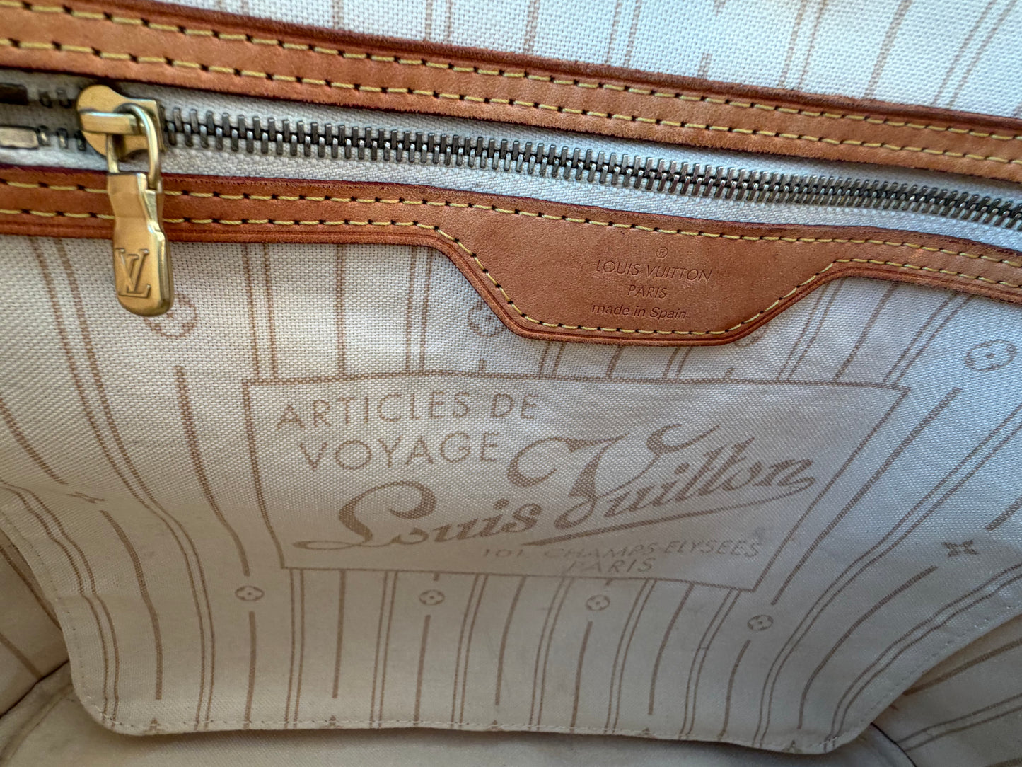 Louis Vuitton Neverfull MM Damier Azur