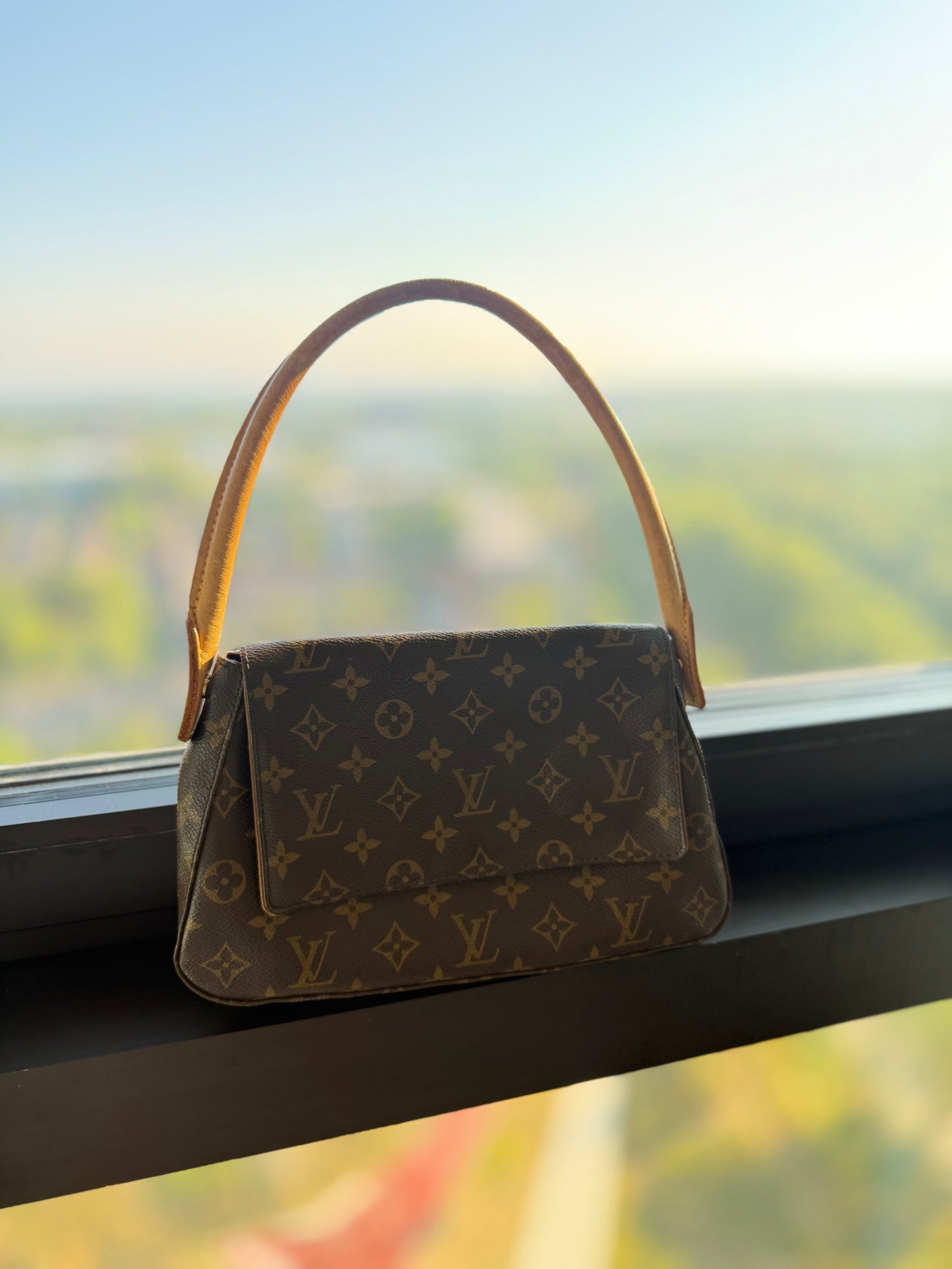Louis Vuitton Mini Looping Vintage 2003 — zijkant