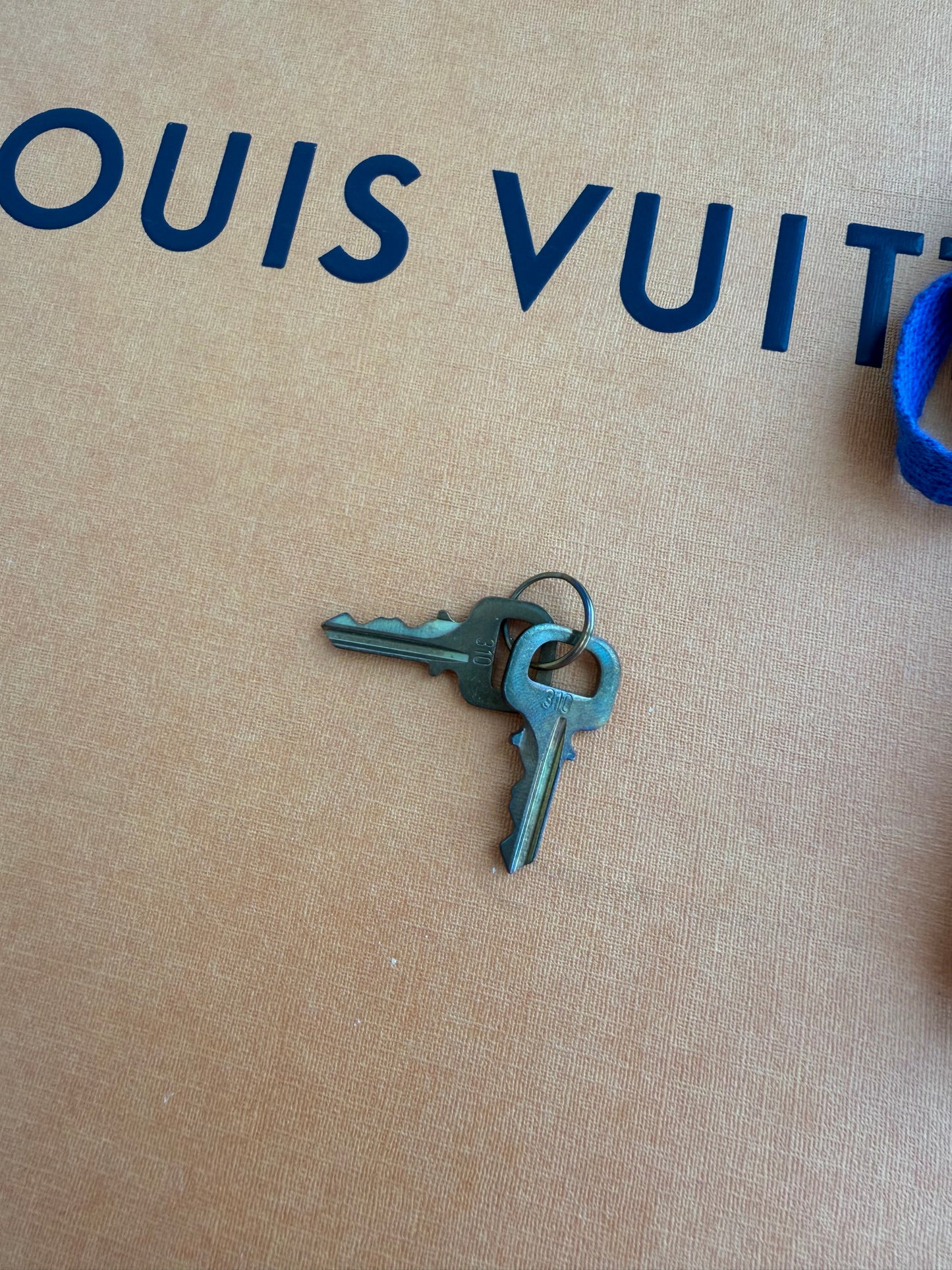 Louis Vuitton Speedy 30 — 2018 , With Box, lock, 2 keys + pouch
