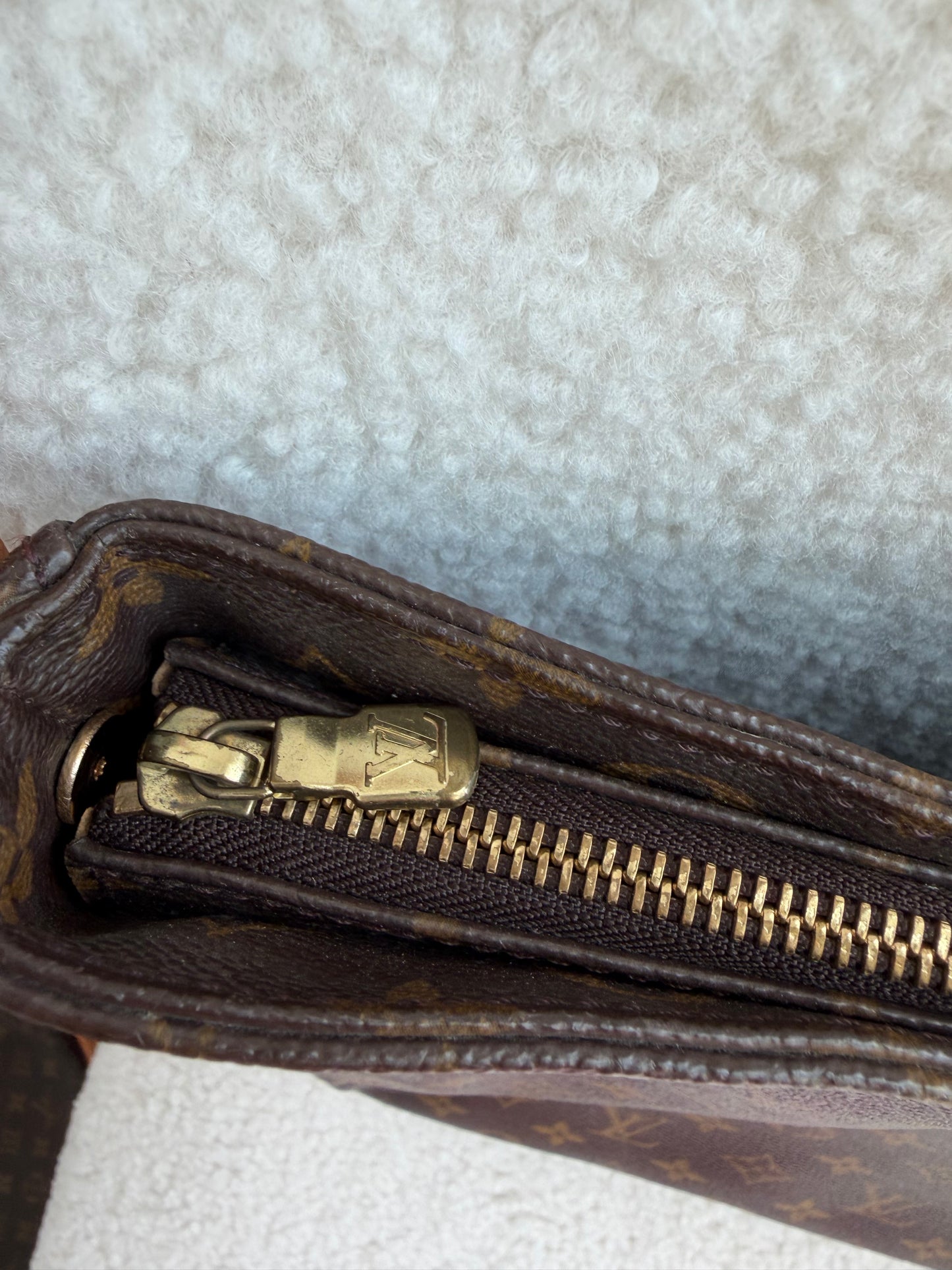 Louis Vuitton Looping GM — Vintage 1999